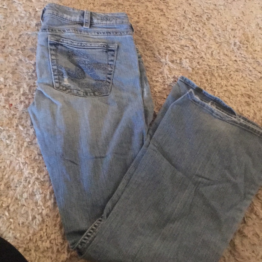 Silver Jeans, Aiko style